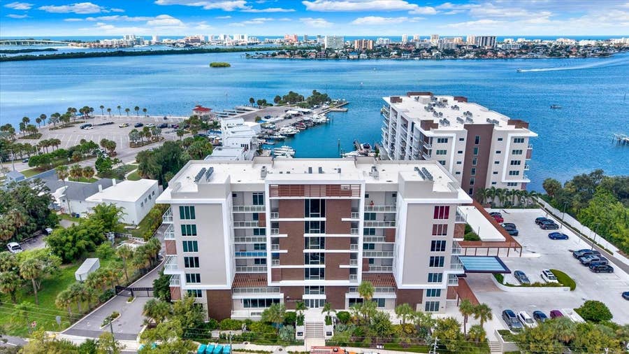 Property photo for 900 N OSCEOLA AVENUE AVENUE, #401, Clearwater, FL
