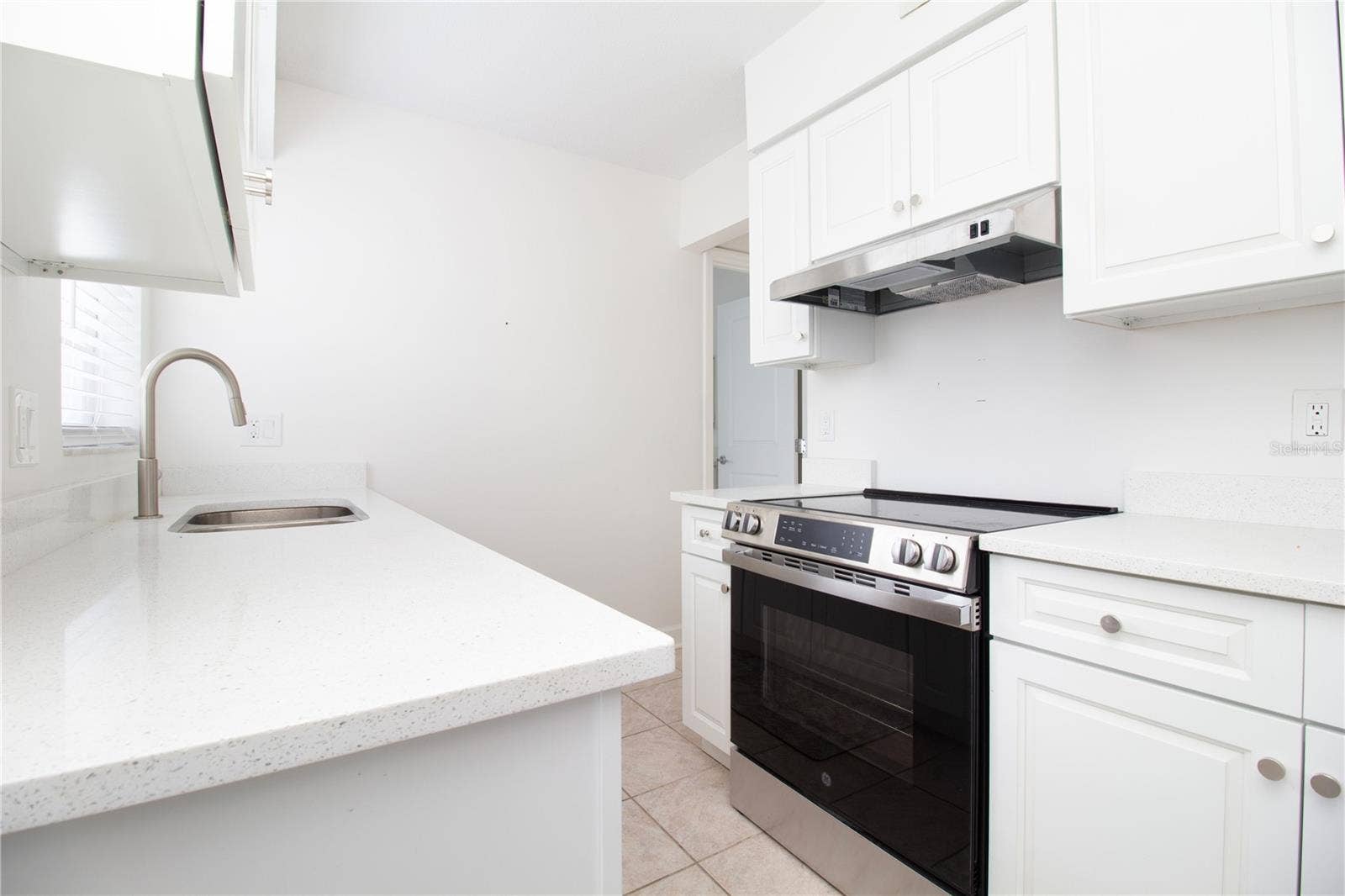 6940 A SUNSET DRIVE S, #1A, South Pasadena, FL 33707