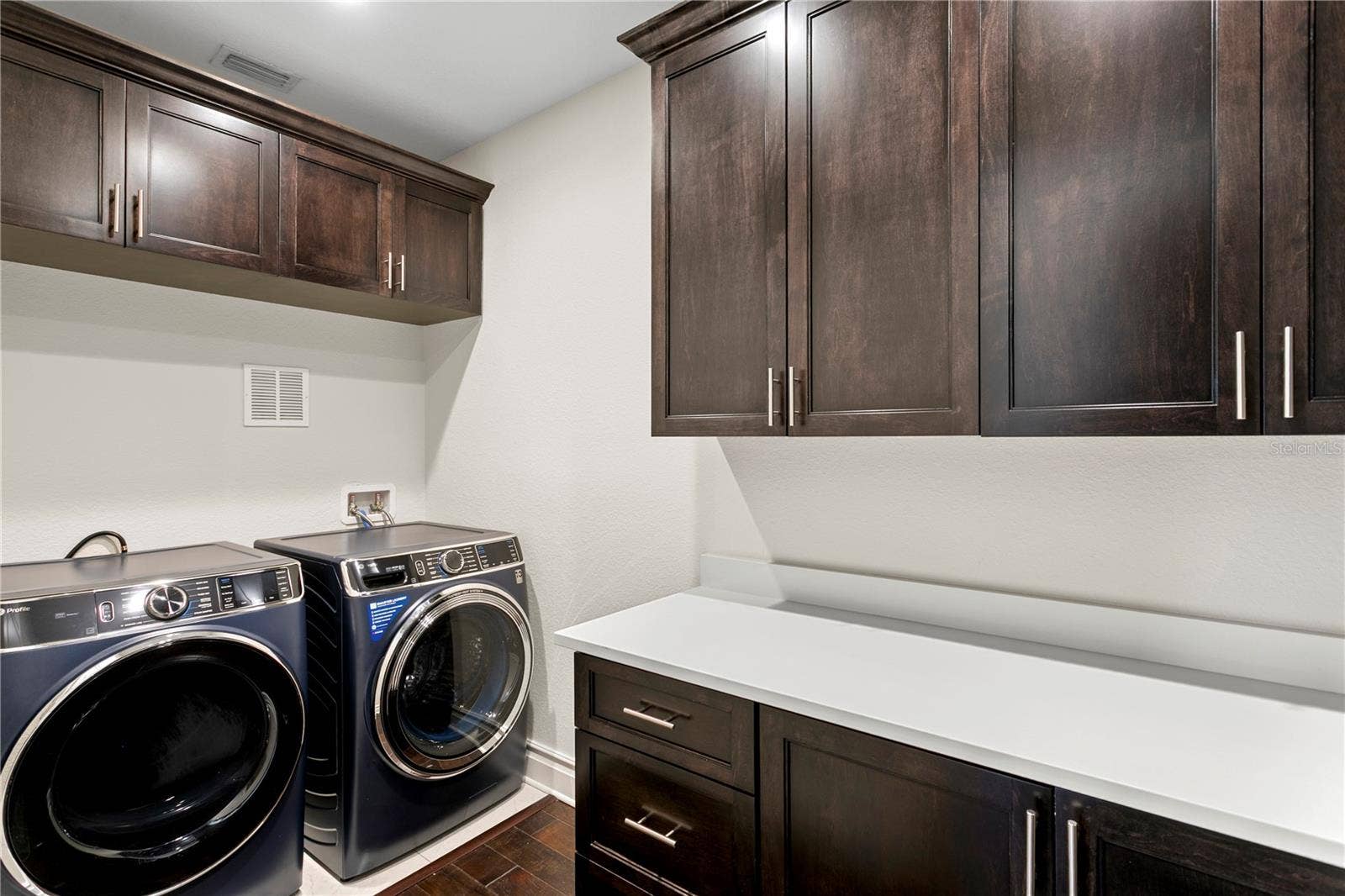 524 BEACH DRIVE NE, St Petersburg, FL 33701 Laundry - 3rd Floor