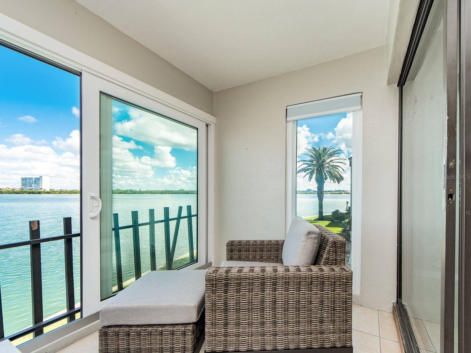 868 BAYWAY BOULEVARD, #208, Clearwater, FL 33767 868 BAYWAY BOULEVARD, #208, Clearwater, FL 33767