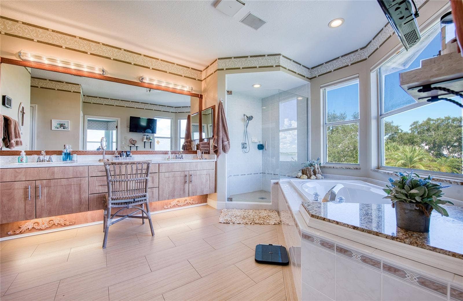 103 ROYAL COURT, Safety Harbor, FL 34695 Master bath (1)