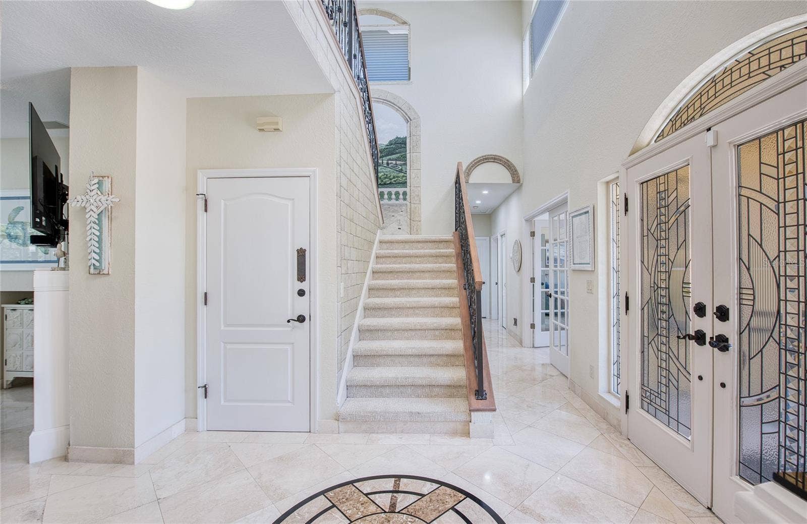103 ROYAL COURT, Safety Harbor, FL 34695 Foyer (1)