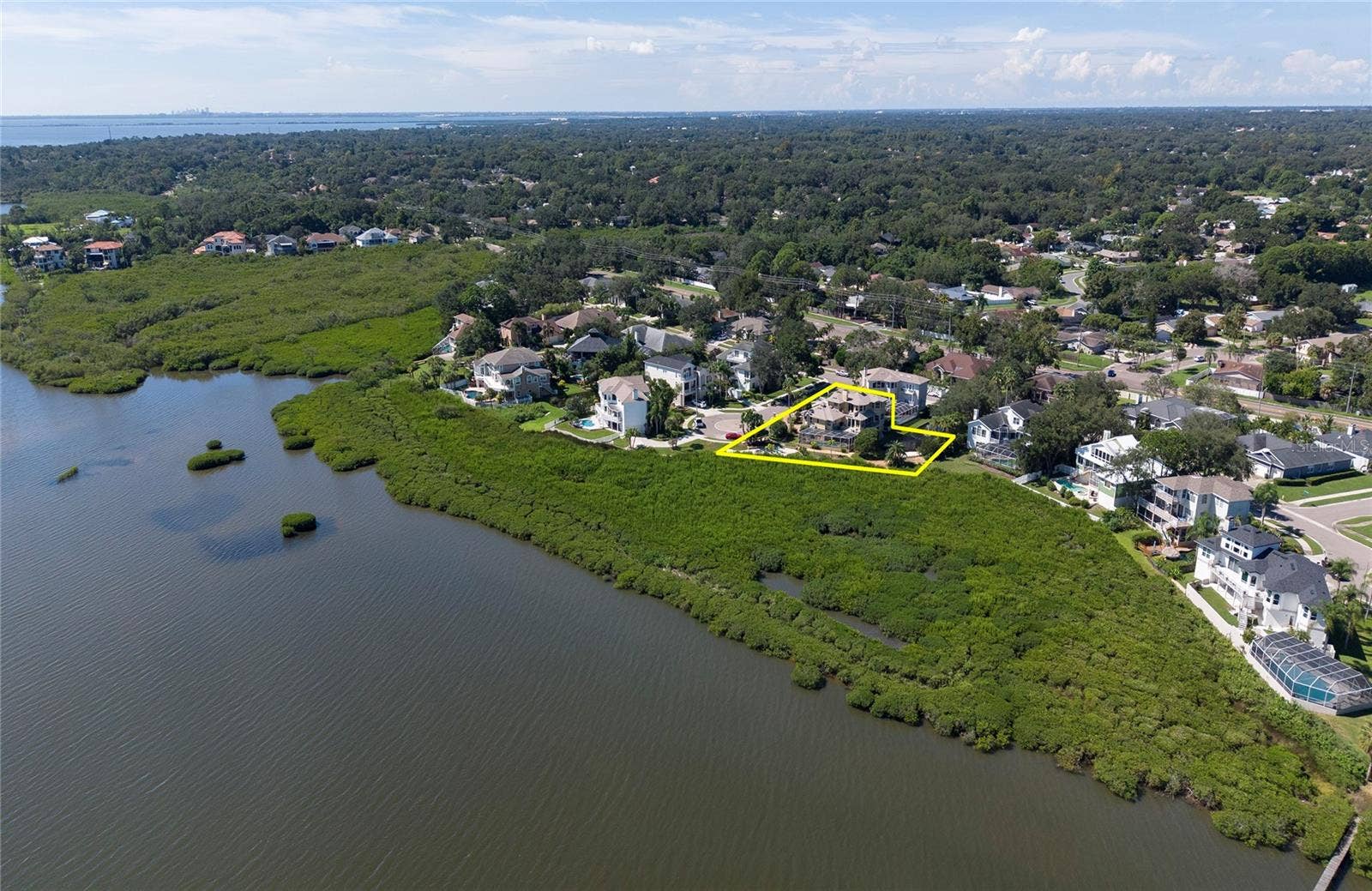 103 ROYAL COURT, Safety Harbor, FL 34695 103 ROYAL COURT, Safety Harbor, FL 34695