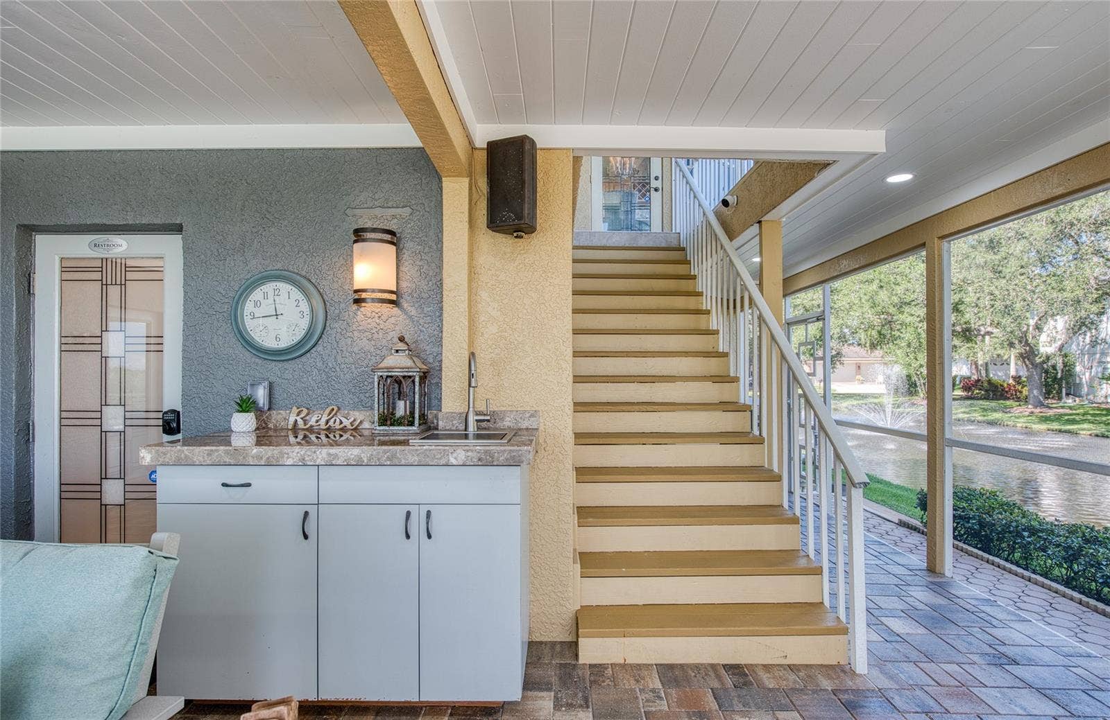 103 ROYAL COURT, Safety Harbor, FL 34695 Patio (3)