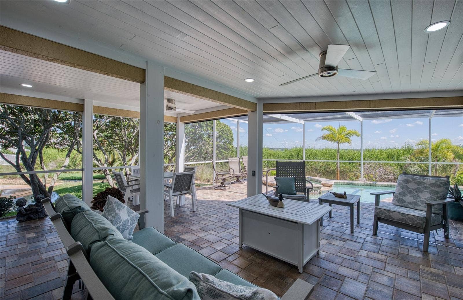103 ROYAL COURT, Safety Harbor, FL 34695 Patio (1)