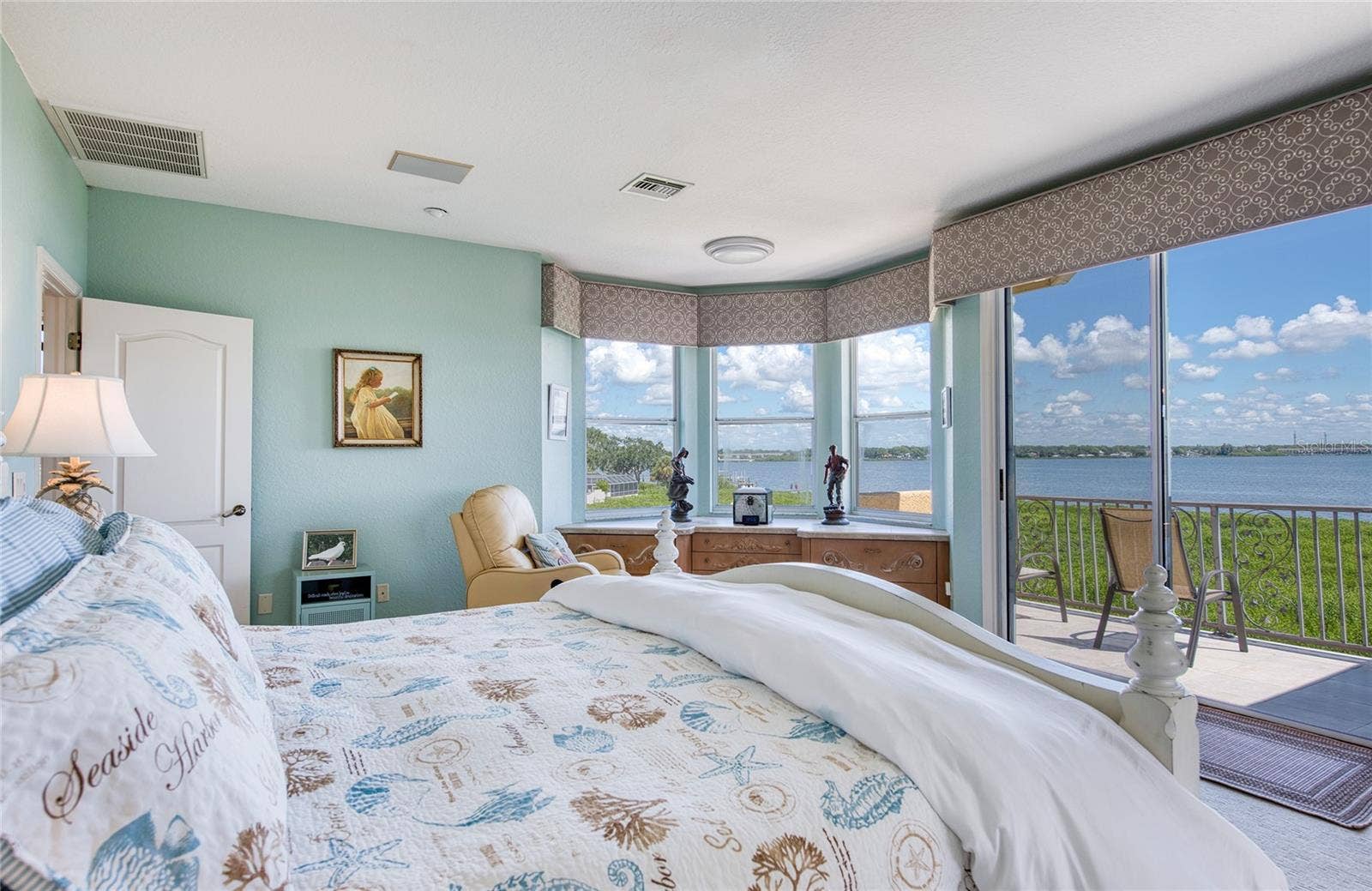 103 ROYAL COURT, Safety Harbor, FL 34695 Master bedroom (2)