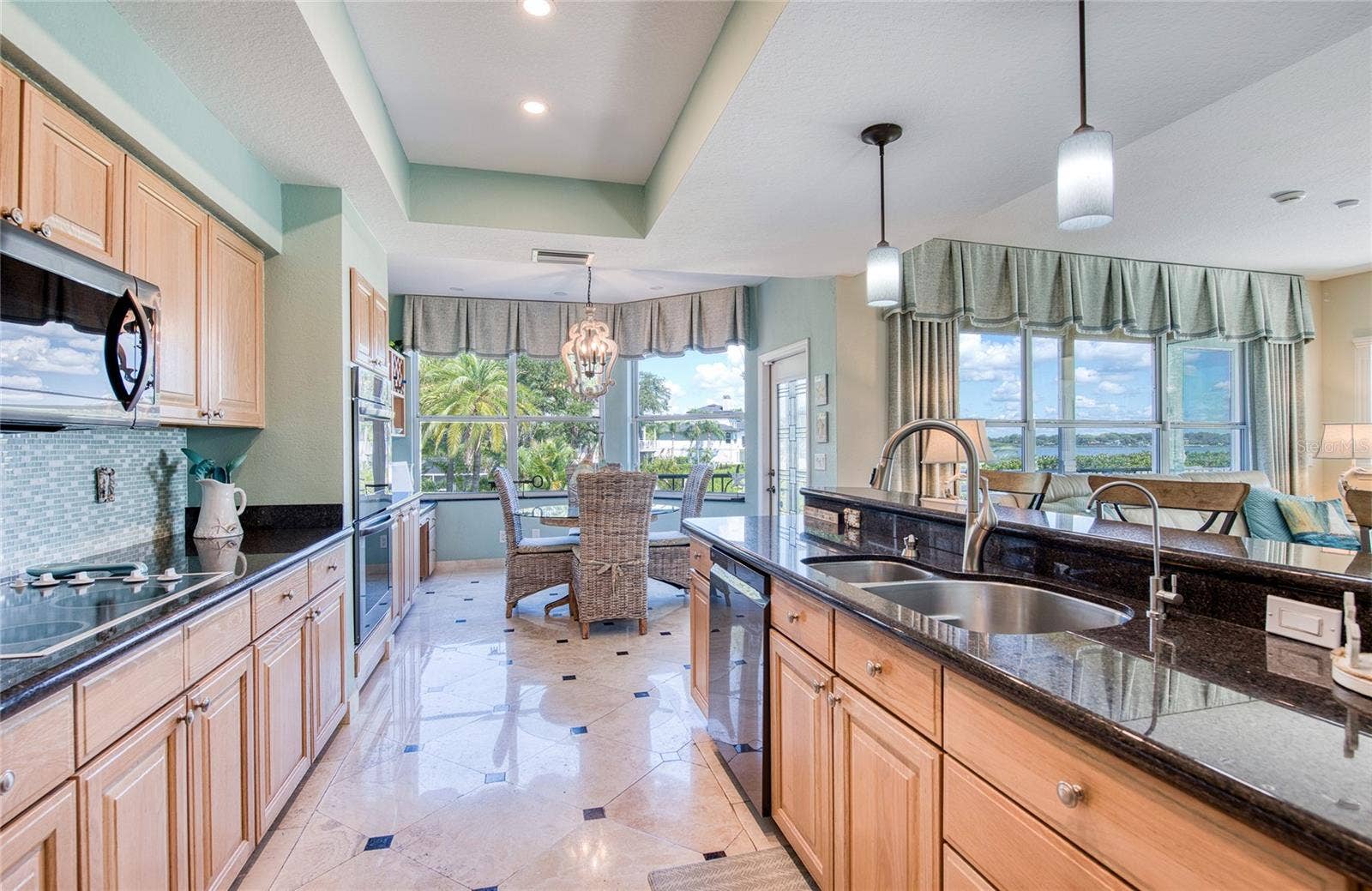 103 ROYAL COURT, Safety Harbor, FL 34695 Kitchen (1)