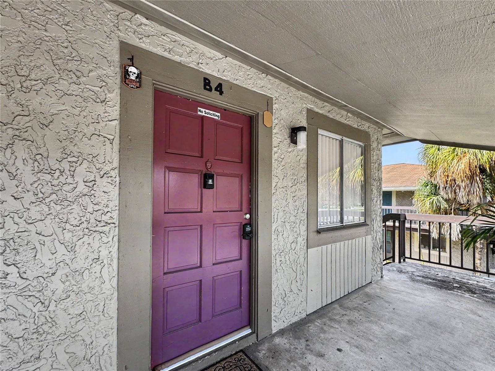 6328 NEWTOWN CIRCLE, #B4, Tampa, FL 33615