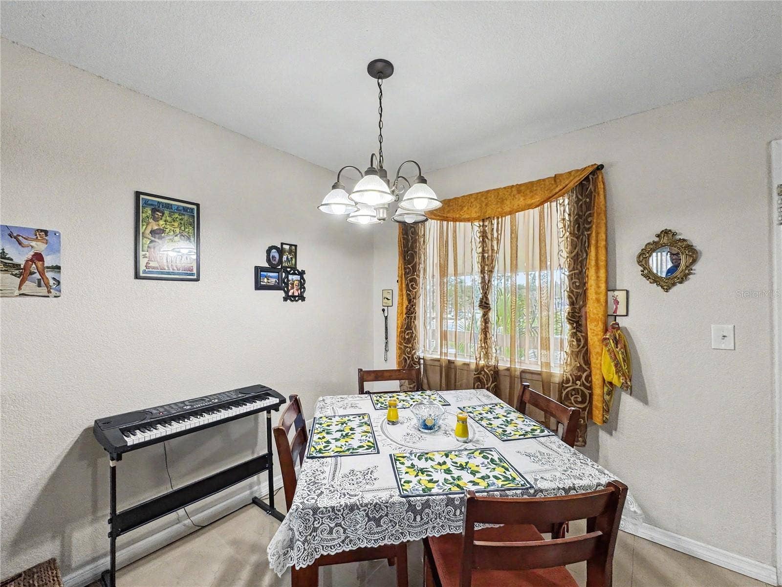 6328 NEWTOWN CIRCLE, #B4, Tampa, FL 33615