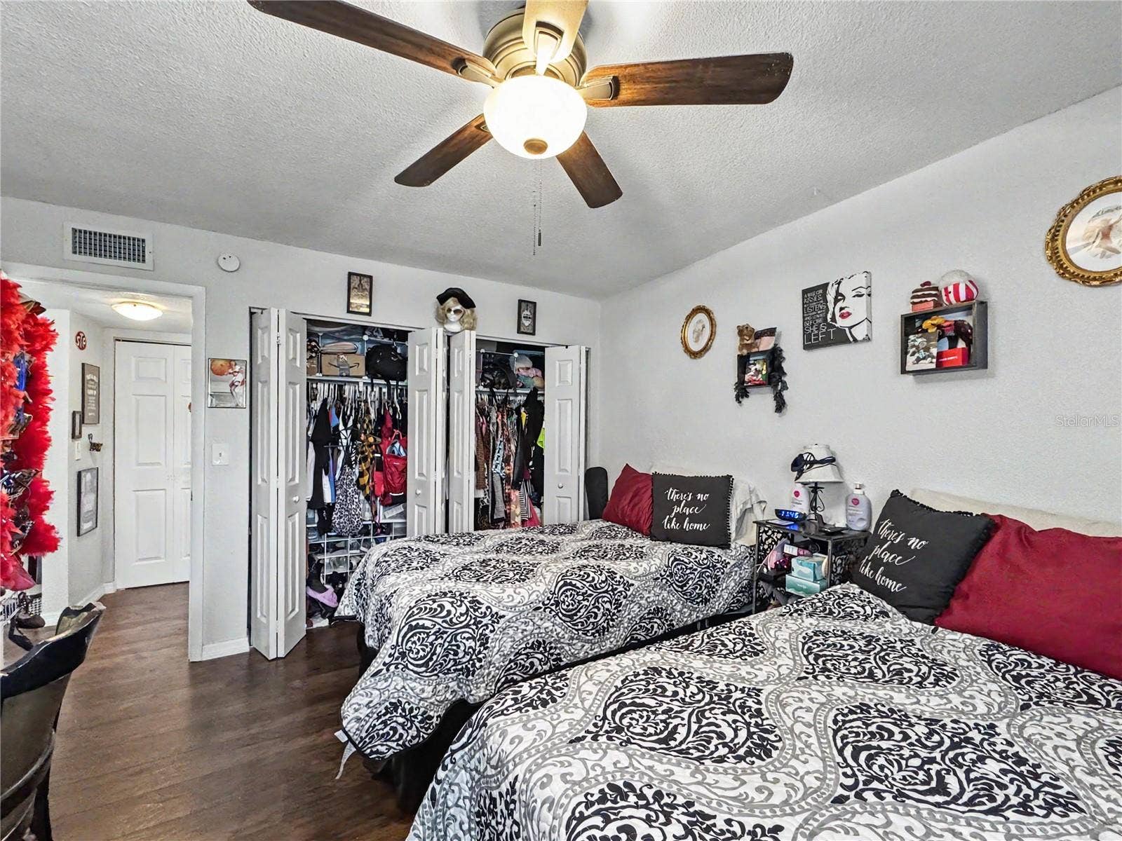 6328 NEWTOWN CIRCLE, #B4, Tampa, FL 33615