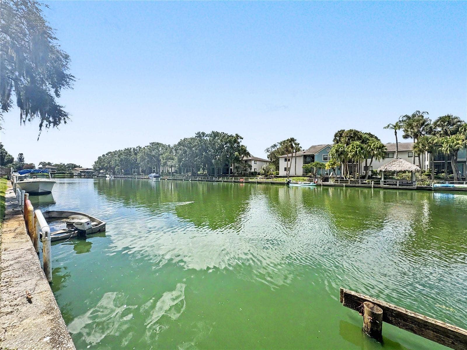 6328 NEWTOWN CIRCLE, #B4, Tampa, FL 33615