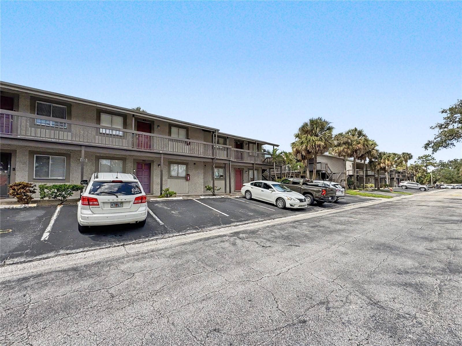 6328 NEWTOWN CIRCLE, #B4, Tampa, FL 33615