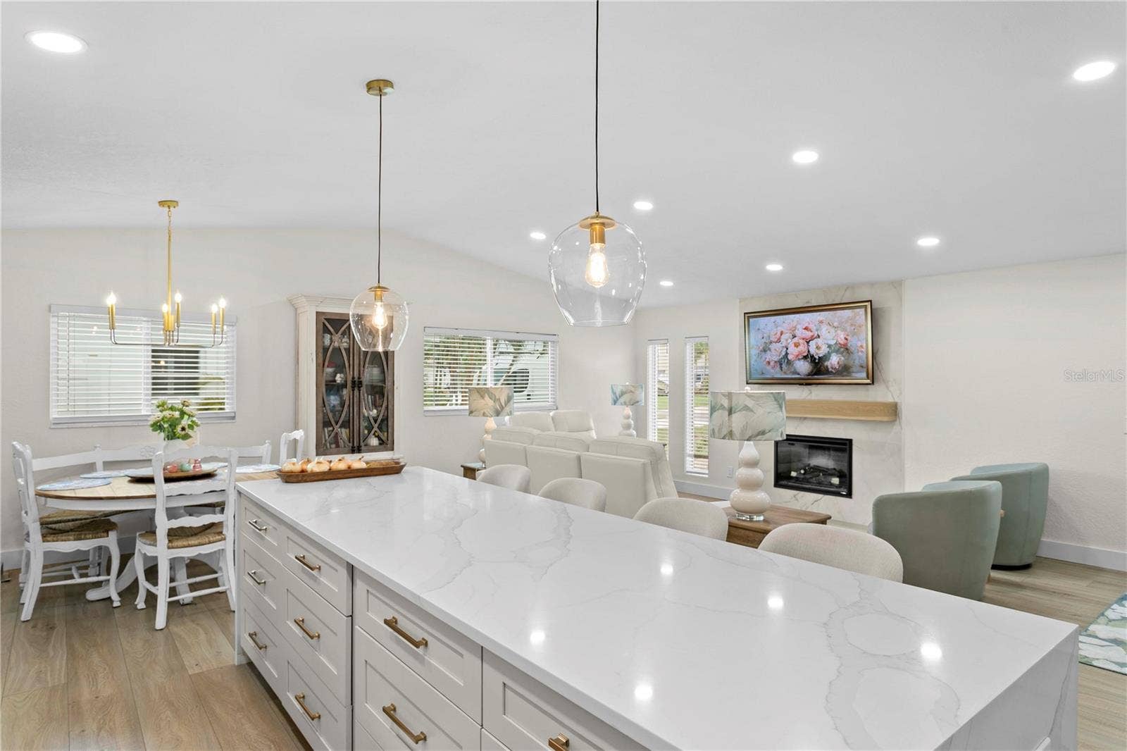 6947 S SHORE DRIVE, South Pasadena, FL 33707 6947 S SHORE DRIVE, South Pasadena, FL 33707