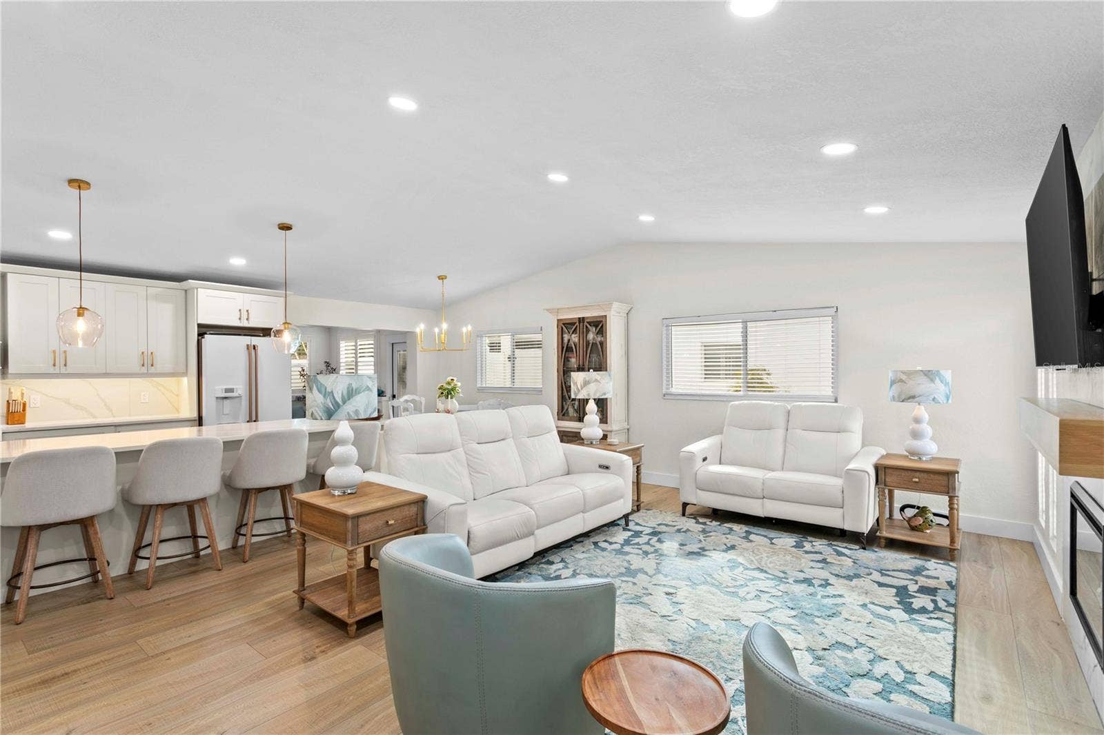 6947 S SHORE DRIVE, South Pasadena, FL 33707 6947 S SHORE DRIVE, South Pasadena, FL 33707