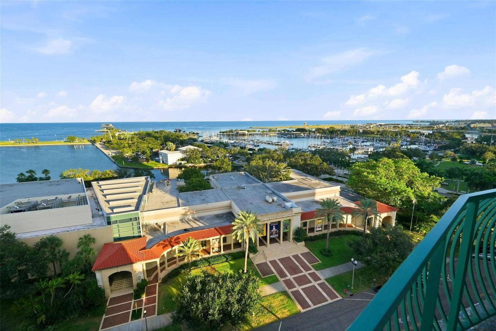 288 BEACH DRIVE NE, #10B, St Petersburg, FL 33701