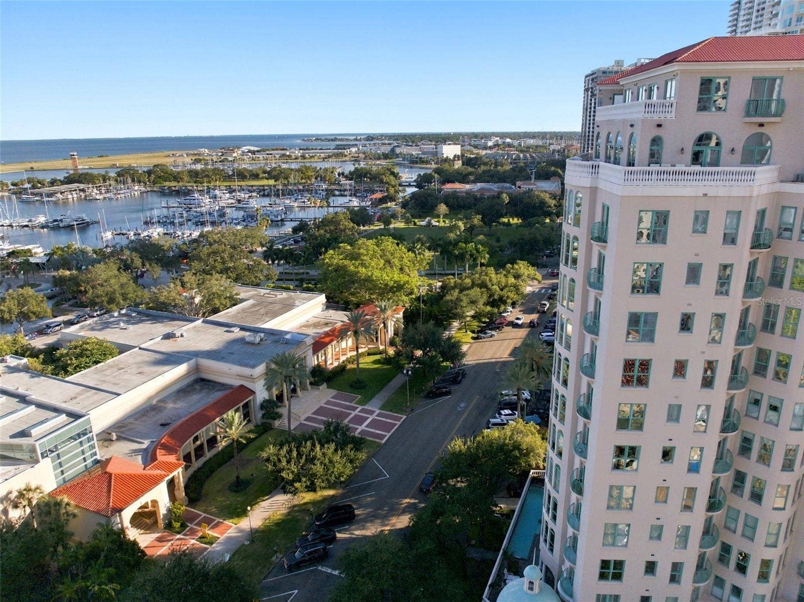288 BEACH DRIVE NE, #10B, St Petersburg, FL 33701