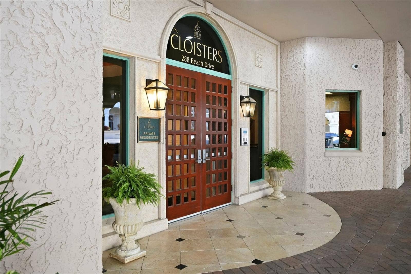 288 BEACH DRIVE NE, #10B, St Petersburg, FL 33701