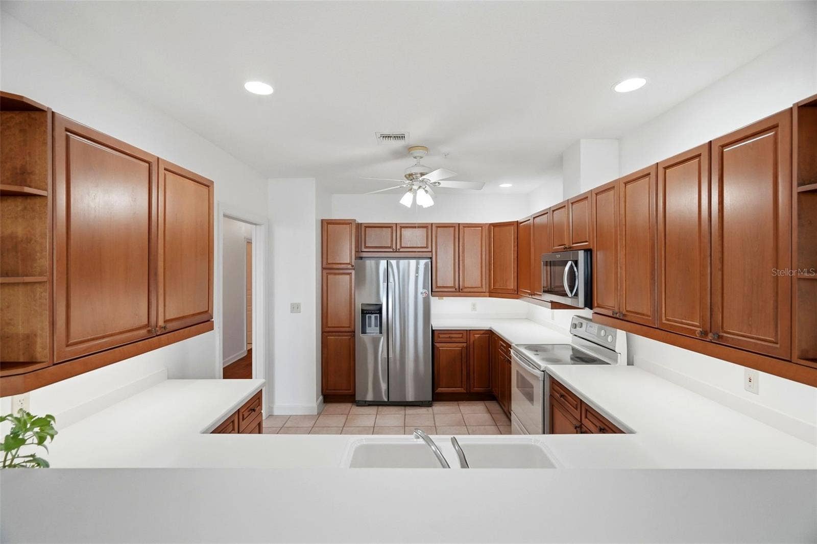 288 BEACH DRIVE NE, #10B, St Petersburg, FL 33701