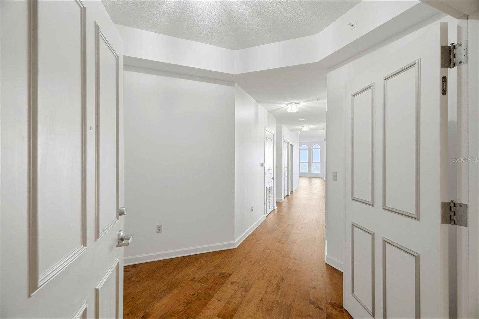 288 BEACH DRIVE NE, #10B, St Petersburg, FL 33701