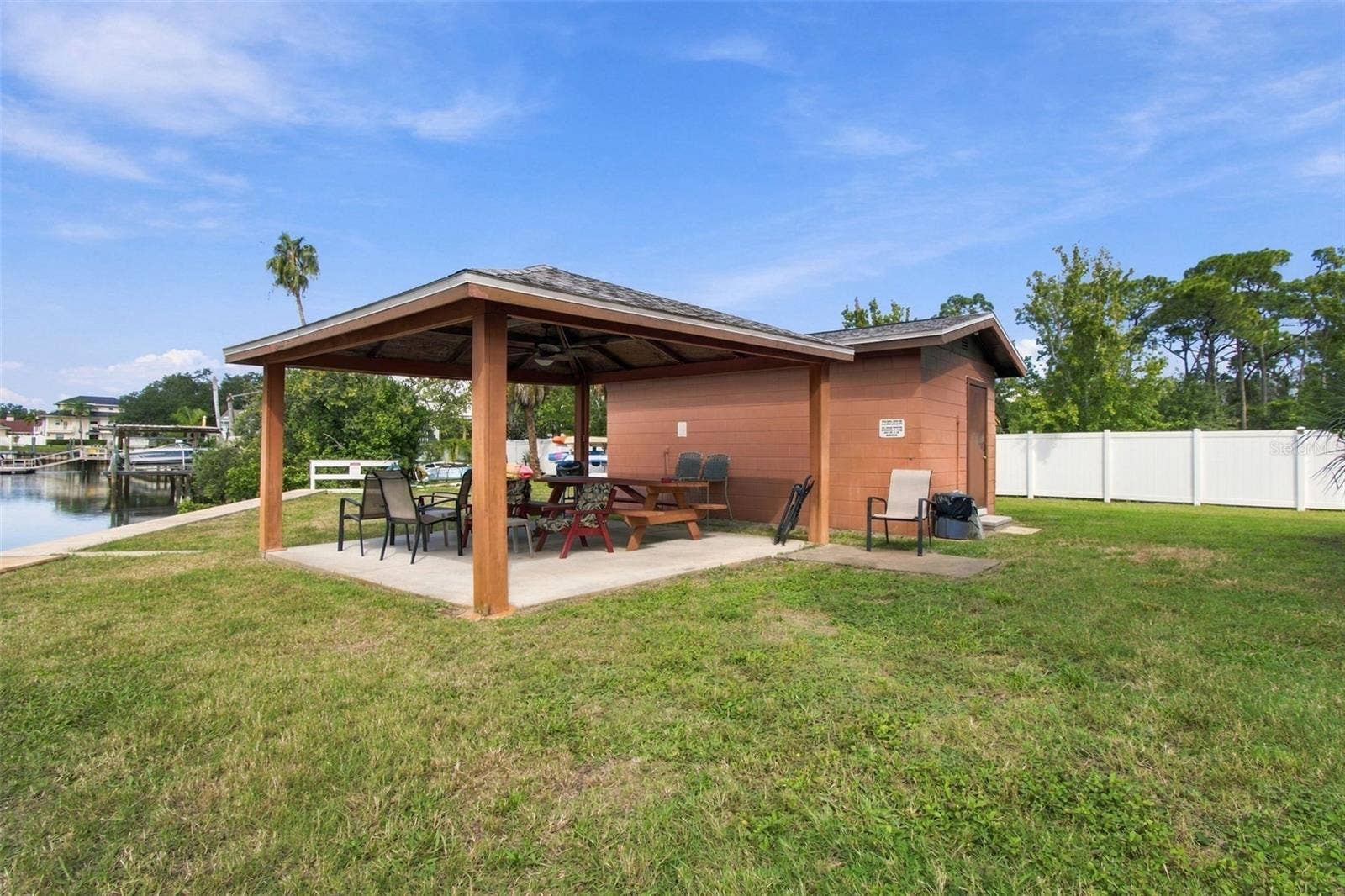 4805 ALT 19, #713, Palm Harbor, FL 34683
