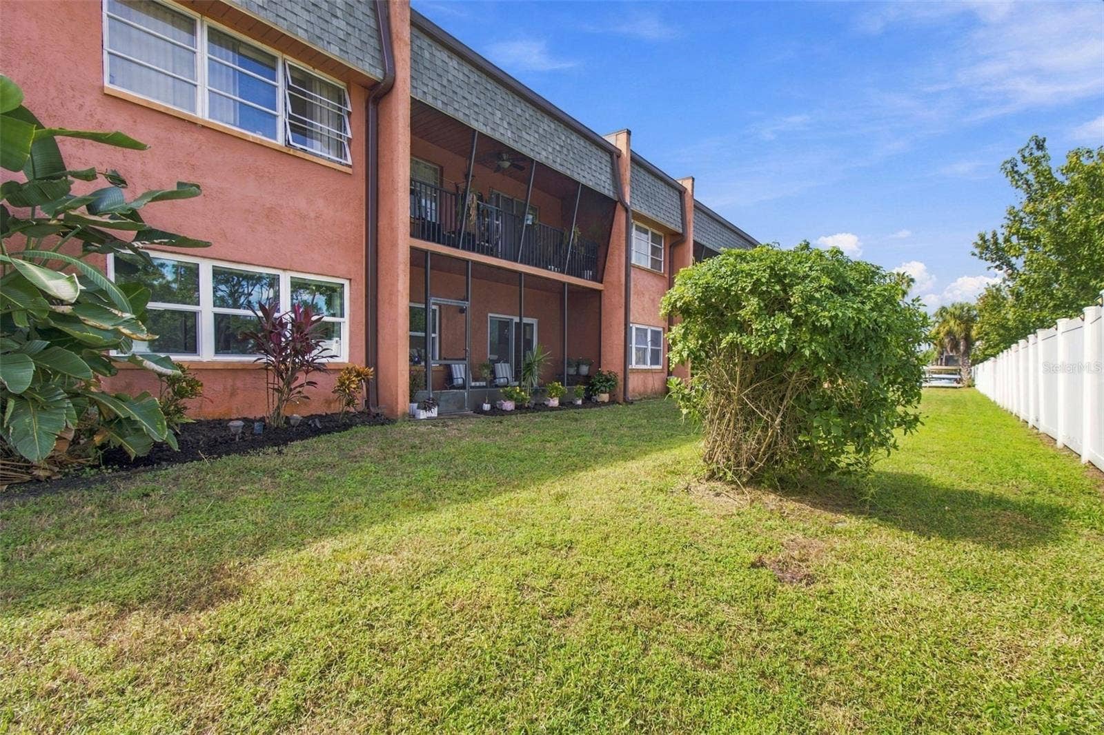 4805 ALT 19, #713, Palm Harbor, FL 34683
