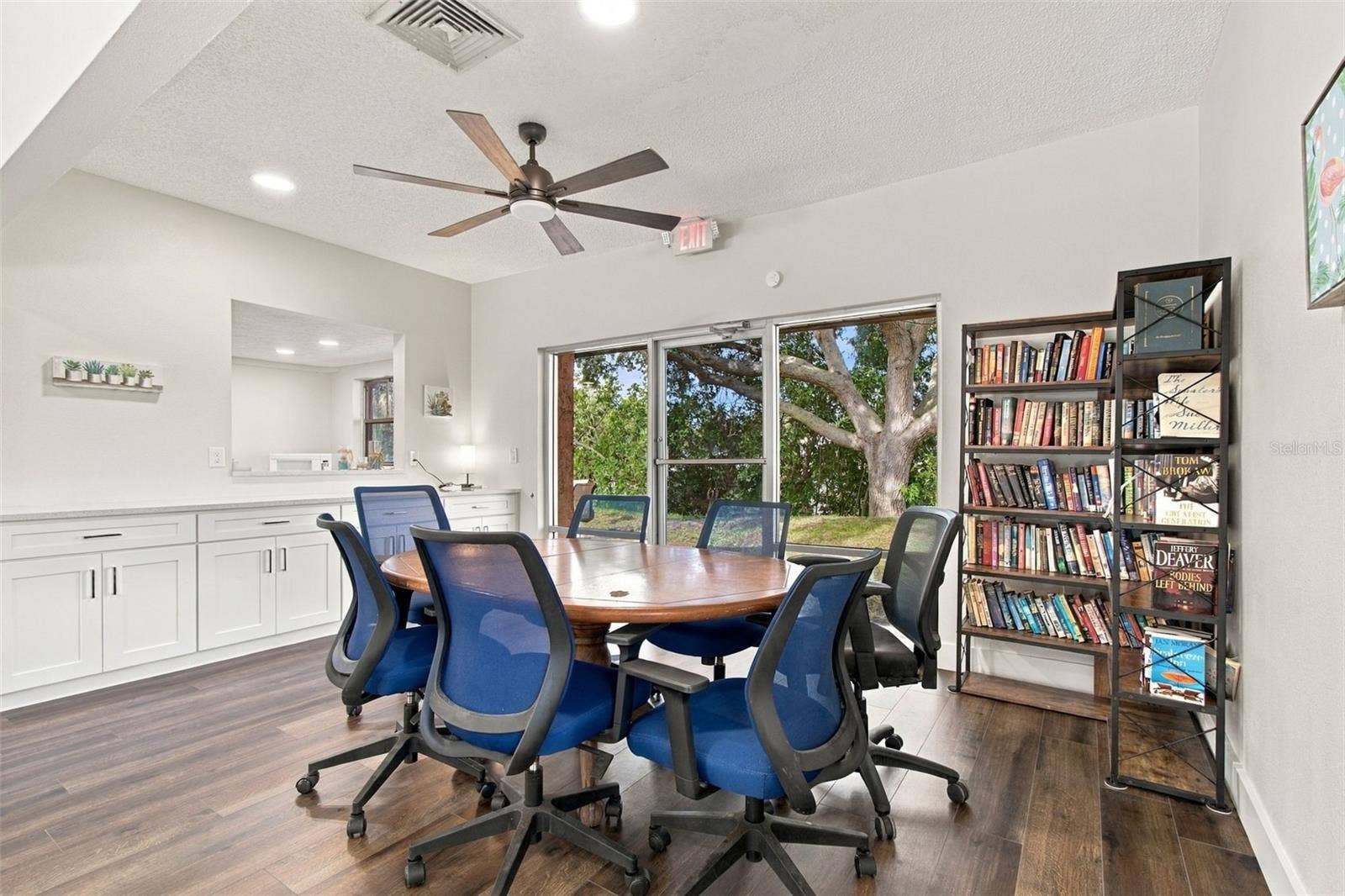 4805 ALT 19, #713, Palm Harbor, FL 34683