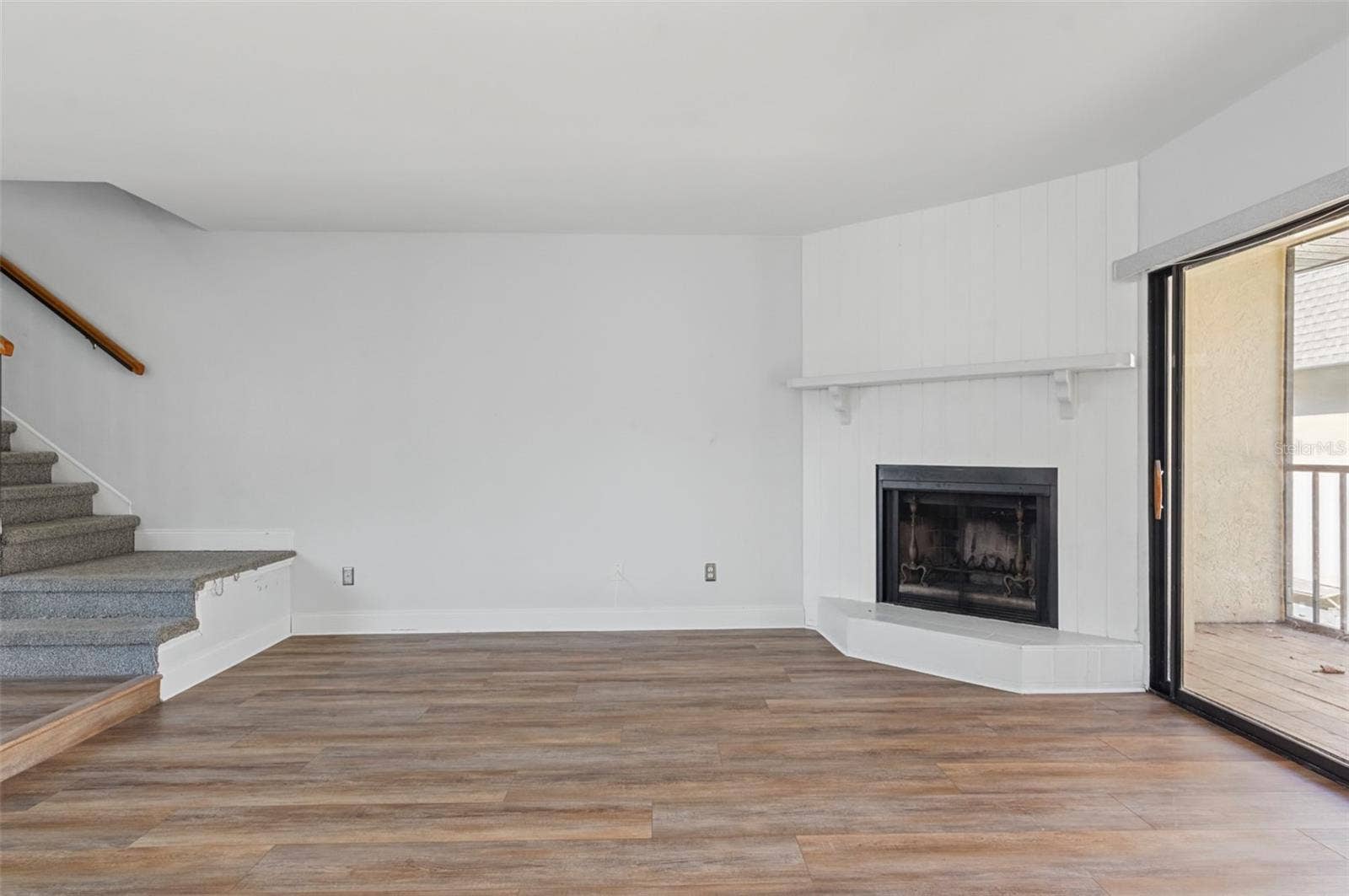 275 CAPRI CIRCLE N, #105, Treasure Island, FL 33706