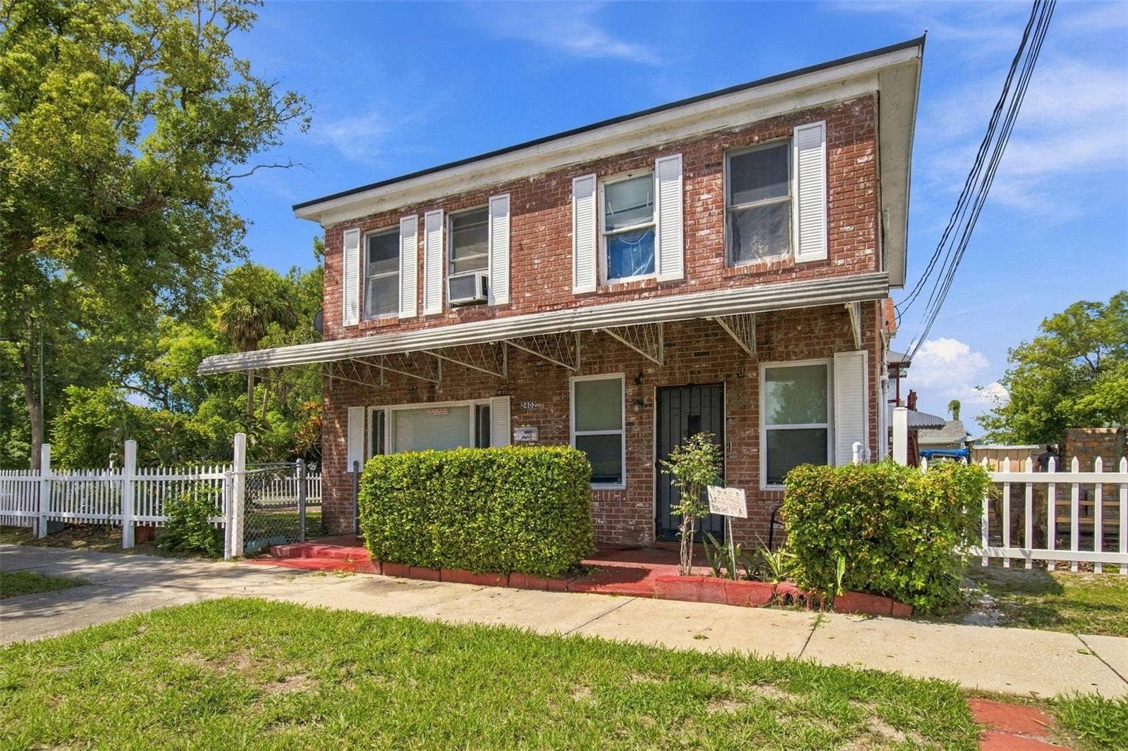 2402 N HIGHLAND AVENUE, Tampa, FL 33602 2402 N HIGHLAND AVENUE, Tampa, FL 33602