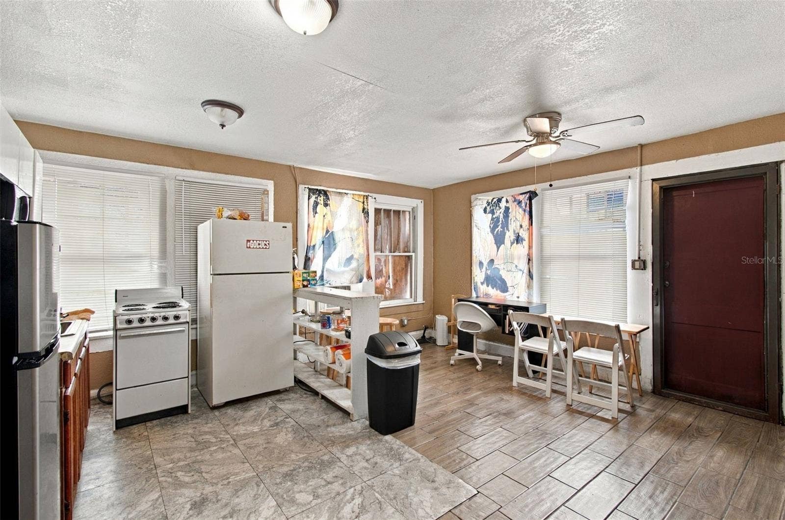 2402 N HIGHLAND AVENUE, Tampa, FL 33602 2402 N HIGHLAND AVENUE, Tampa, FL 33602