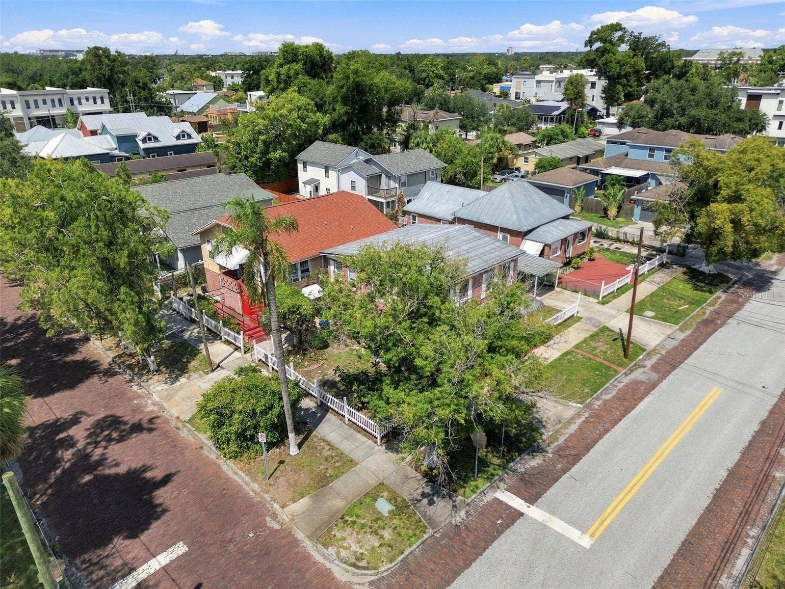 2402 N HIGHLAND AVENUE, Tampa, FL 33602 2402 N HIGHLAND AVENUE, Tampa, FL 33602