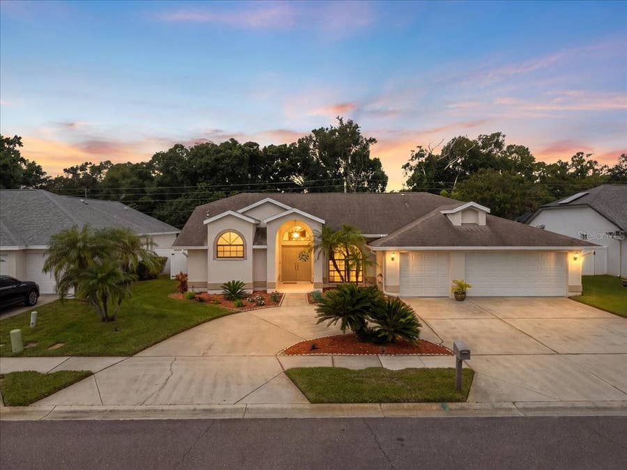 Property photo for 2656 SADDLEWOOD LANE, Palm Harbor, FL