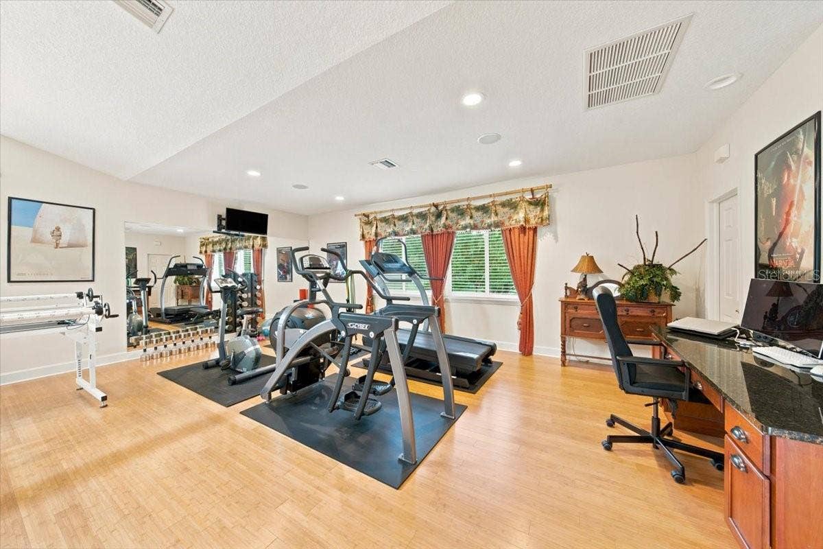 5513 KEELER OAK STREET, Lithia, FL 33547 5513 KEELER OAK STREET, Lithia, FL 33547
