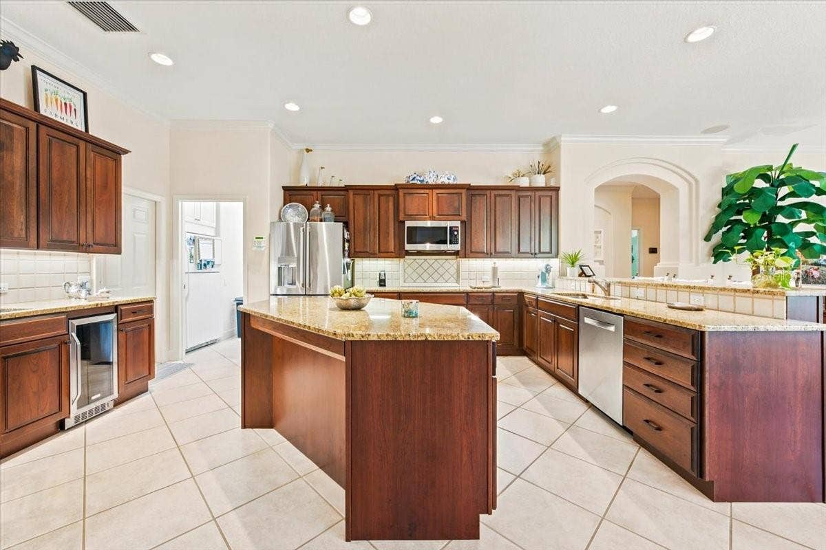 5513 KEELER OAK STREET, Lithia, FL 33547 5513 KEELER OAK STREET, Lithia, FL 33547