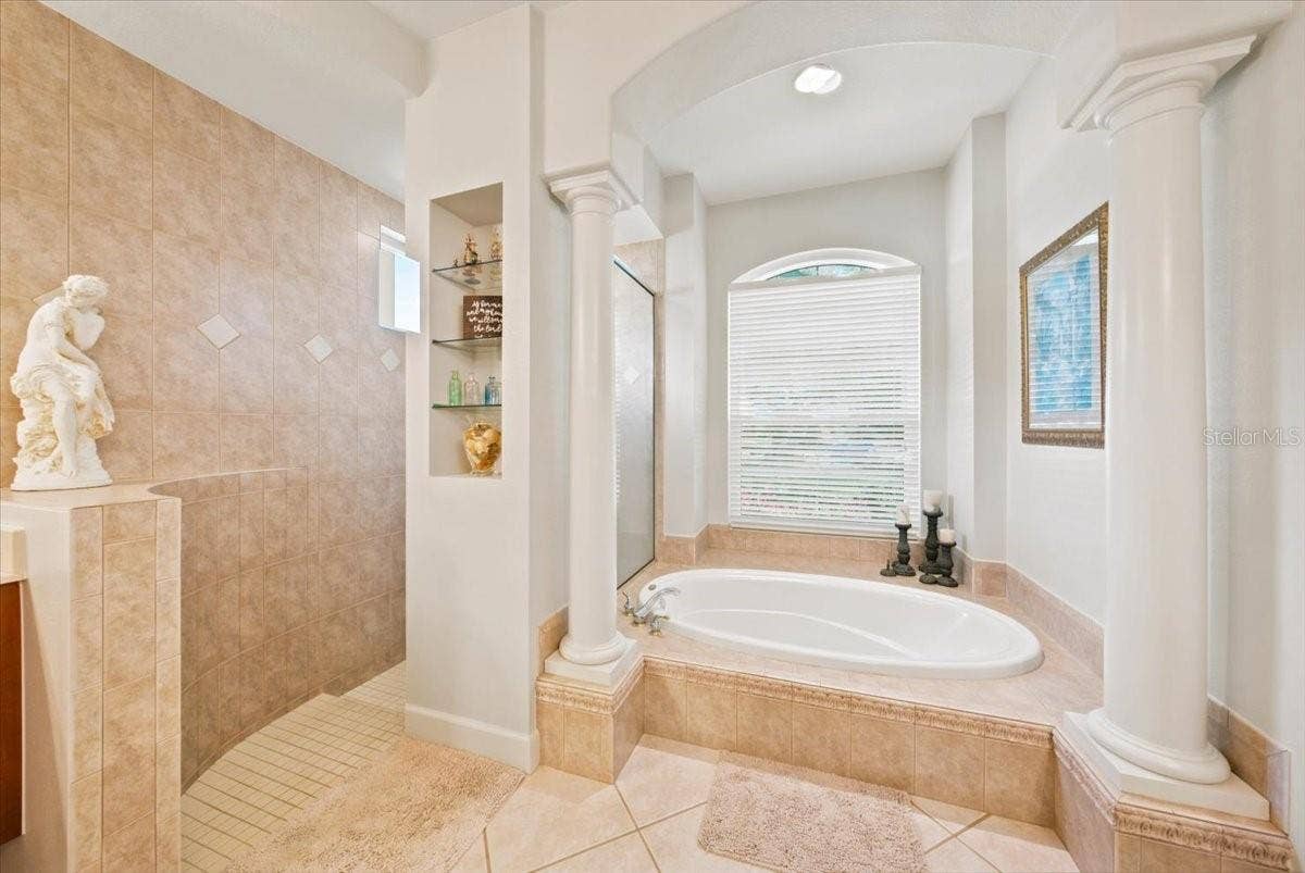 5513 KEELER OAK STREET, Lithia, FL 33547 5513 KEELER OAK STREET, Lithia, FL 33547