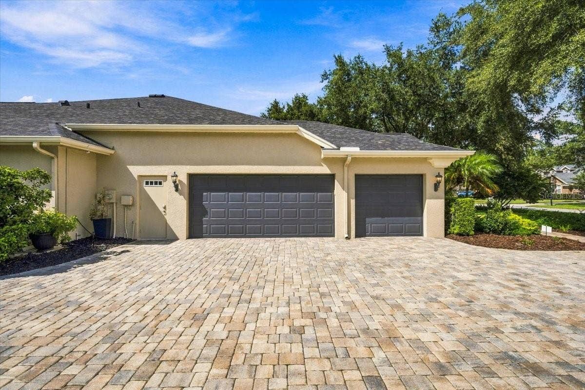 5513 KEELER OAK STREET, Lithia, FL 33547 5513 KEELER OAK STREET, Lithia, FL 33547