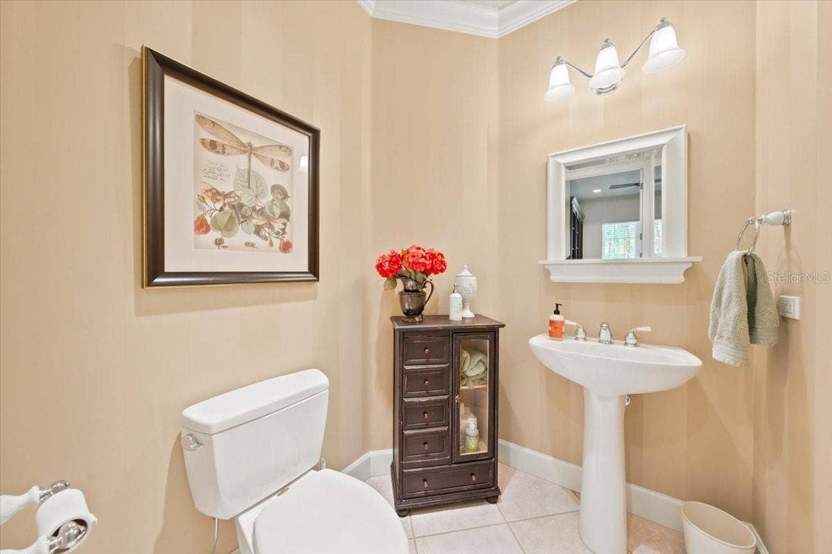 5513 KEELER OAK STREET, Lithia, FL 33547 5513 KEELER OAK STREET, Lithia, FL 33547