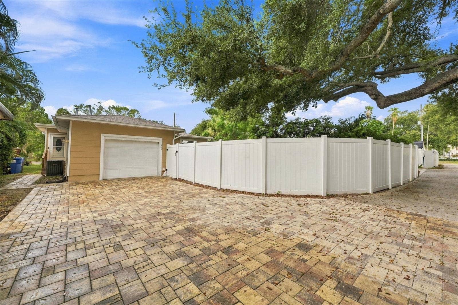 443 PARK STREET N, St Petersburg, FL 33710 443 PARK STREET N, St Petersburg, FL 33710