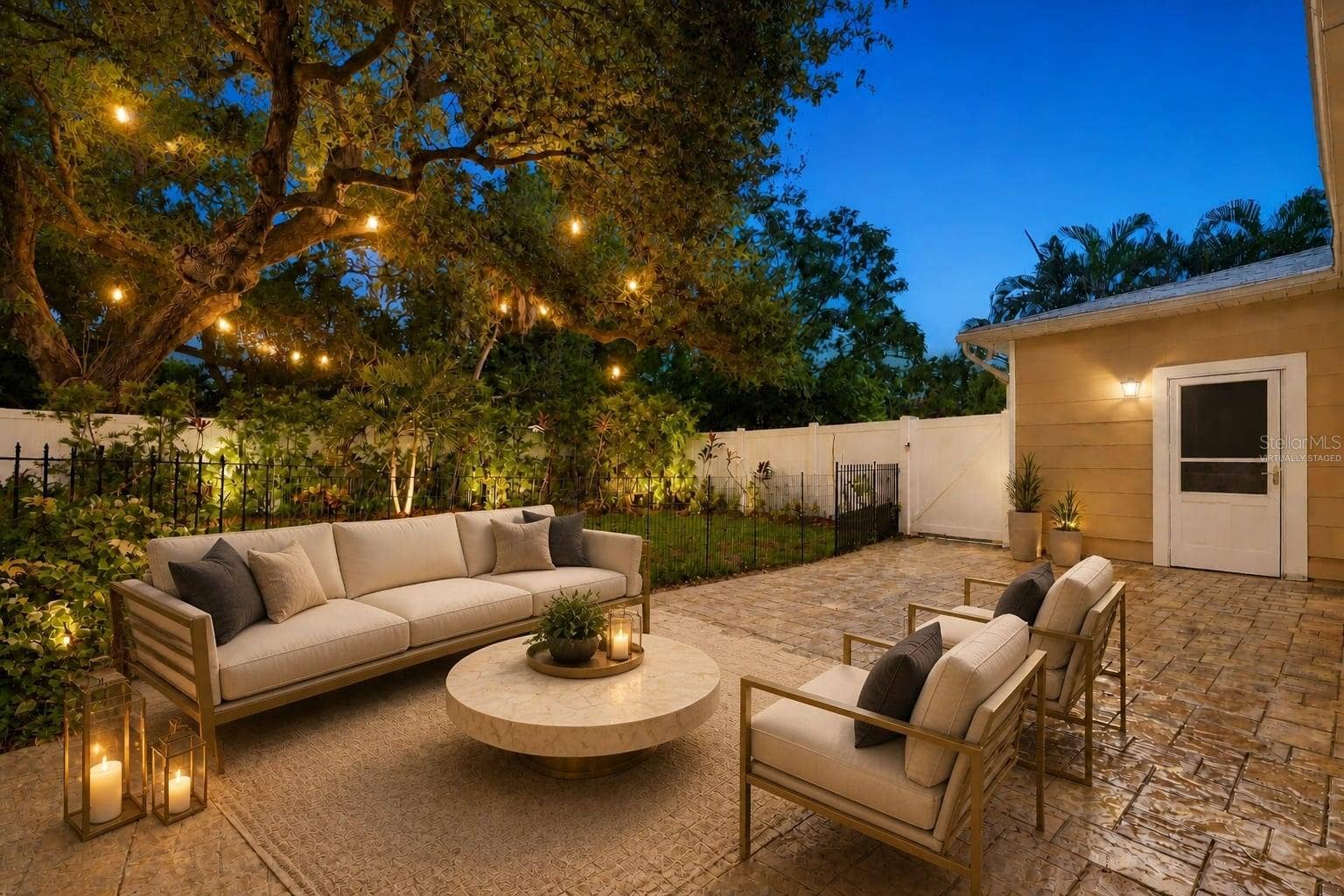 443 PARK STREET N, St Petersburg, FL 33710 virtually staged
