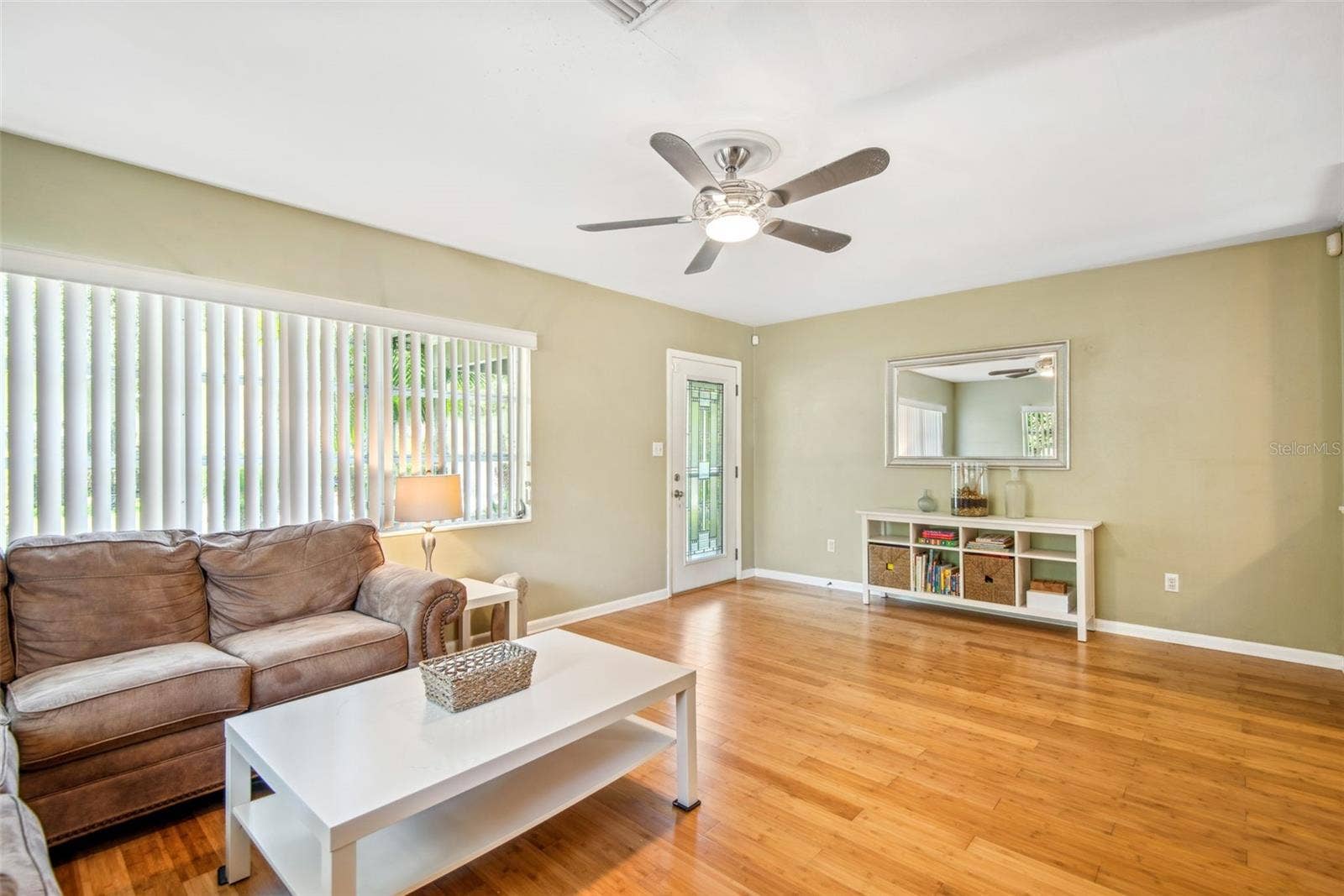 422 W LOUISIANA AVENUE, Tampa, FL 33603 422 W LOUISIANA AVENUE, Tampa, FL 33603