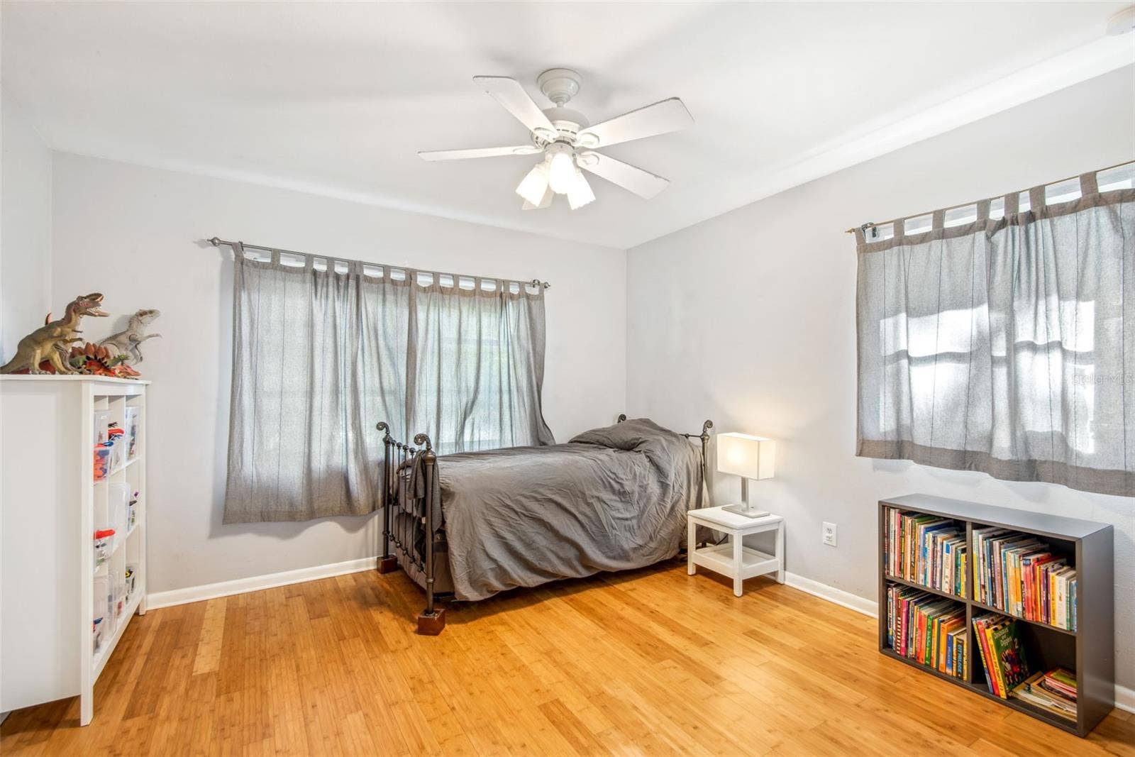 422 W LOUISIANA AVENUE, Tampa, FL 33603 422 W LOUISIANA AVENUE, Tampa, FL 33603