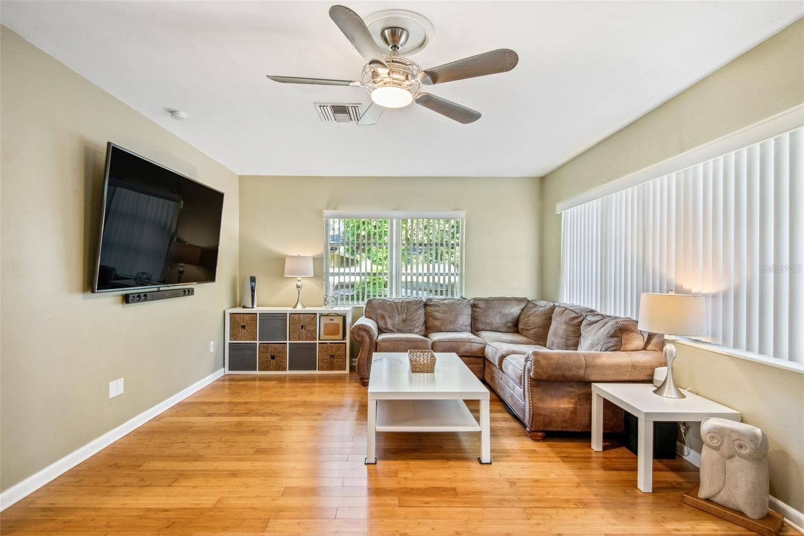 422 W LOUISIANA AVENUE, Tampa, FL 33603 422 W LOUISIANA AVENUE, Tampa, FL 33603