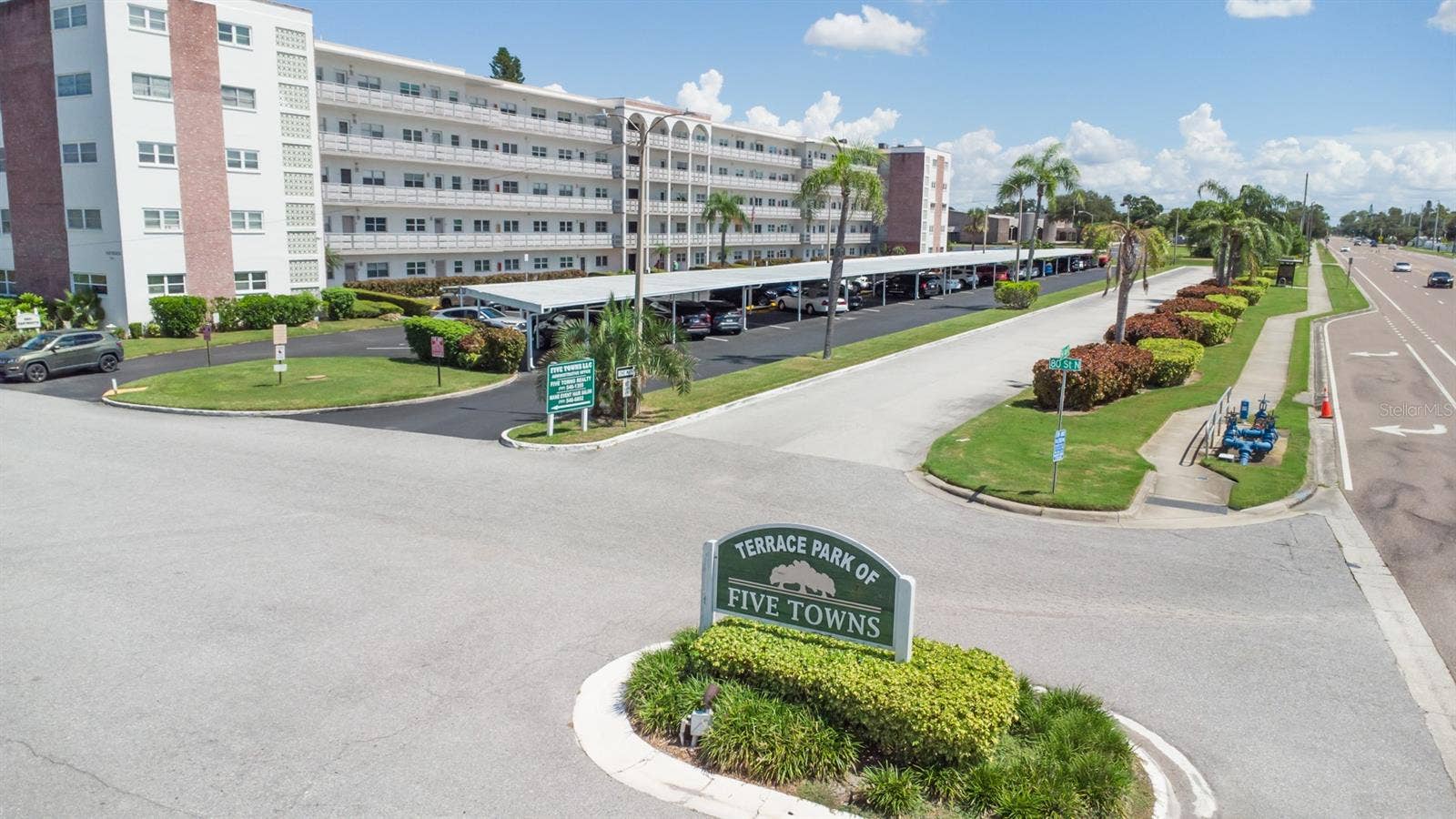 5501 80TH STREET N, #303, St Petersburg, FL 33709 Third Floor Unit w/Carport!