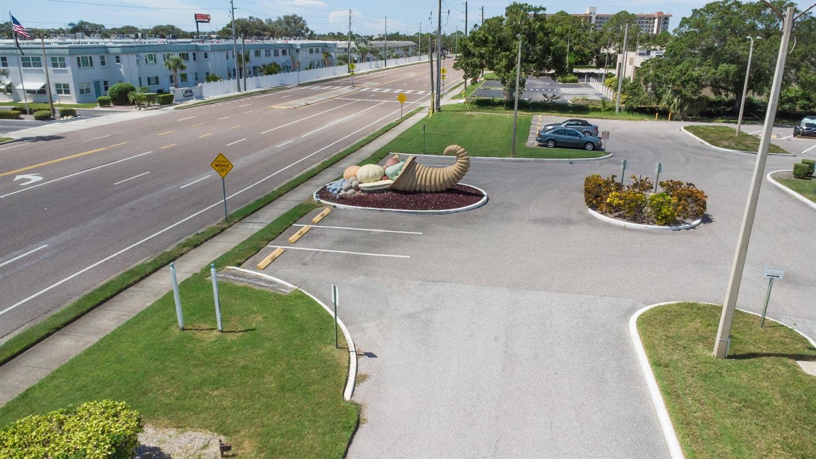 5501 80TH STREET N, #303, St Petersburg, FL 33709 Landmark Everyone Recognizes!