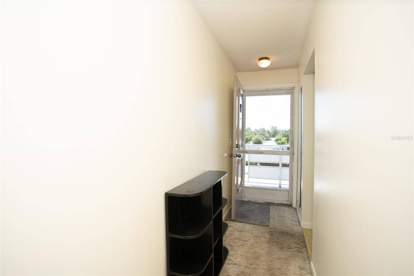 5501 80TH STREET N, #303, St Petersburg, FL 33709 Foyer & Front Hall