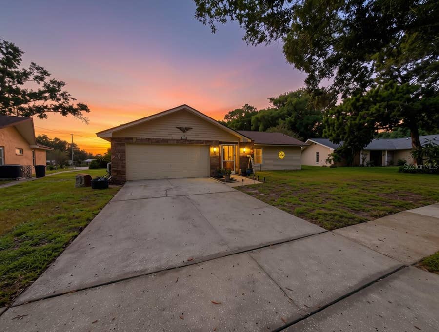 Property photo for 1382 GLENGARRY DRIVE, Palm Harbor, FL