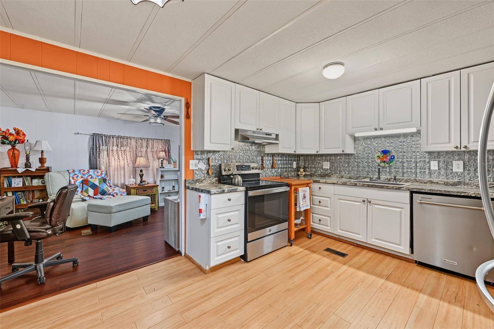 3207 BREWSTER DRIVE, Holiday, FL 34690 3207 BREWSTER DRIVE, Holiday, FL 34690