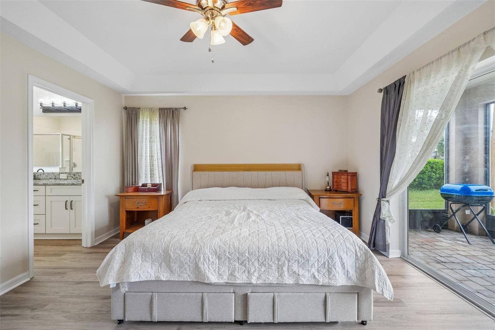 6527 BRIDGECREST DRIVE, Lithia, FL 33547 6527 BRIDGECREST DRIVE, Lithia, FL 33547