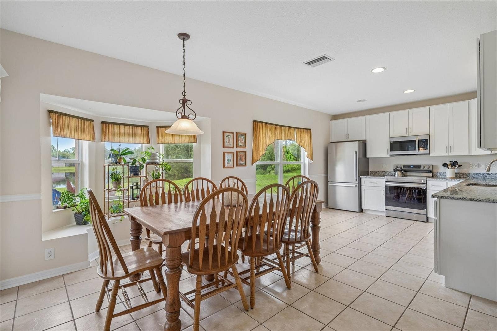 6527 BRIDGECREST DRIVE, Lithia, FL 33547 6527 BRIDGECREST DRIVE, Lithia, FL 33547