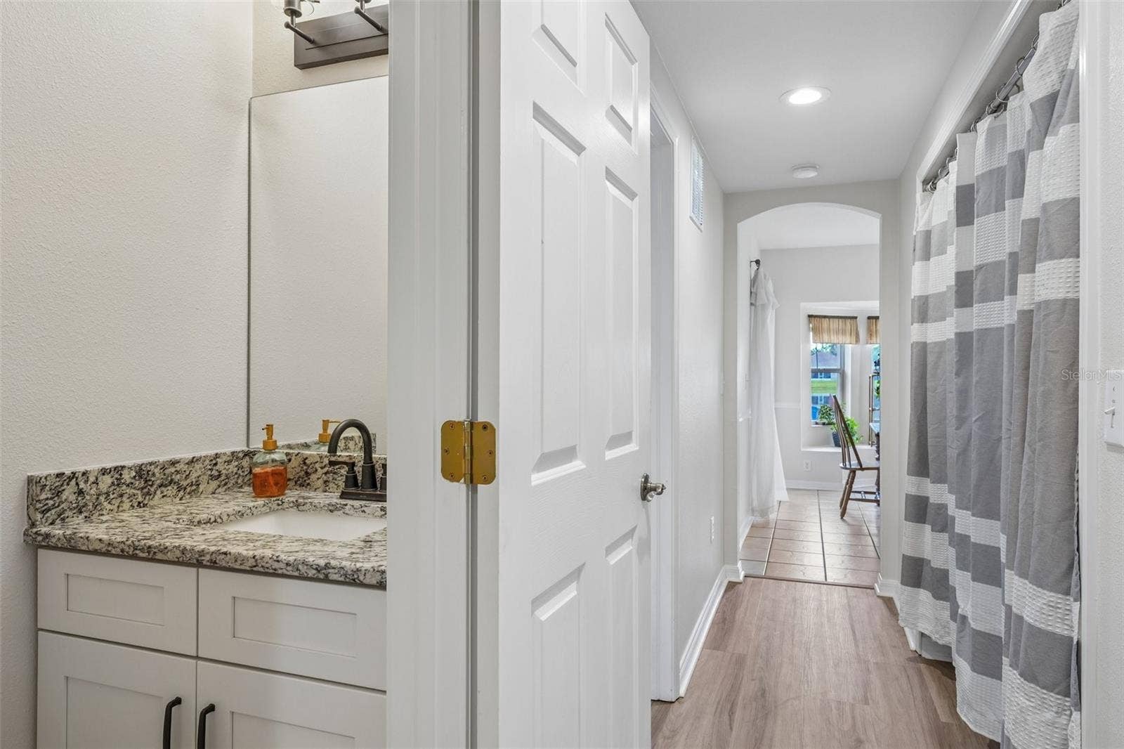 6527 BRIDGECREST DRIVE, Lithia, FL 33547 6527 BRIDGECREST DRIVE, Lithia, FL 33547