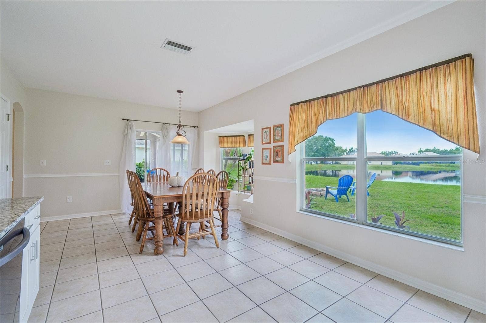 6527 BRIDGECREST DRIVE, Lithia, FL 33547 6527 BRIDGECREST DRIVE, Lithia, FL 33547